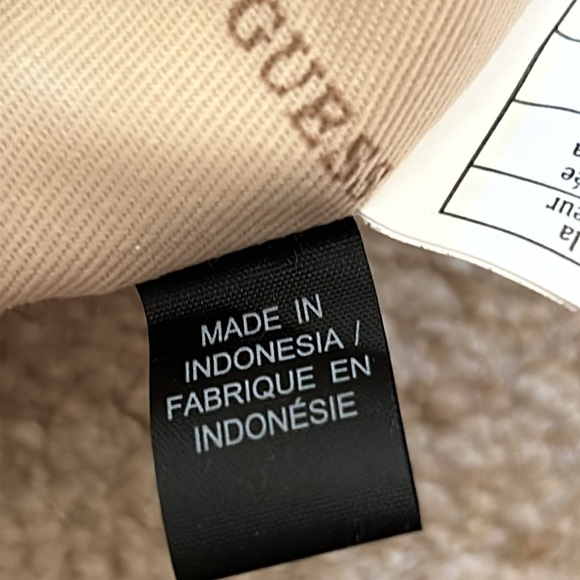 Guess Bag - Picture 6 of 10